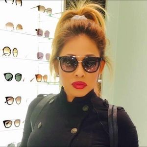 Meet your Posher, Lydia